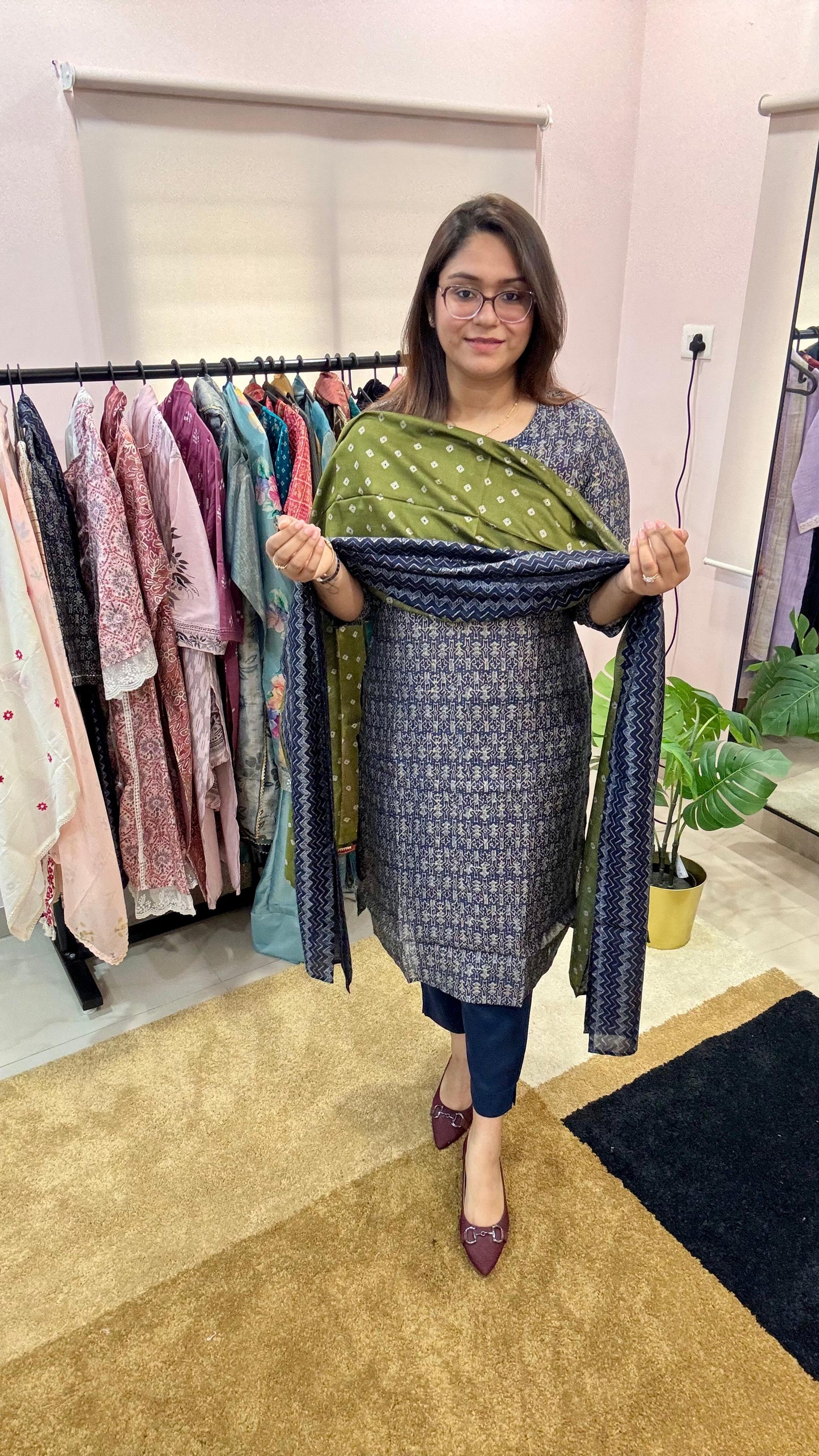 Women Pure Muslin Tribal Print Readymade Suit Set