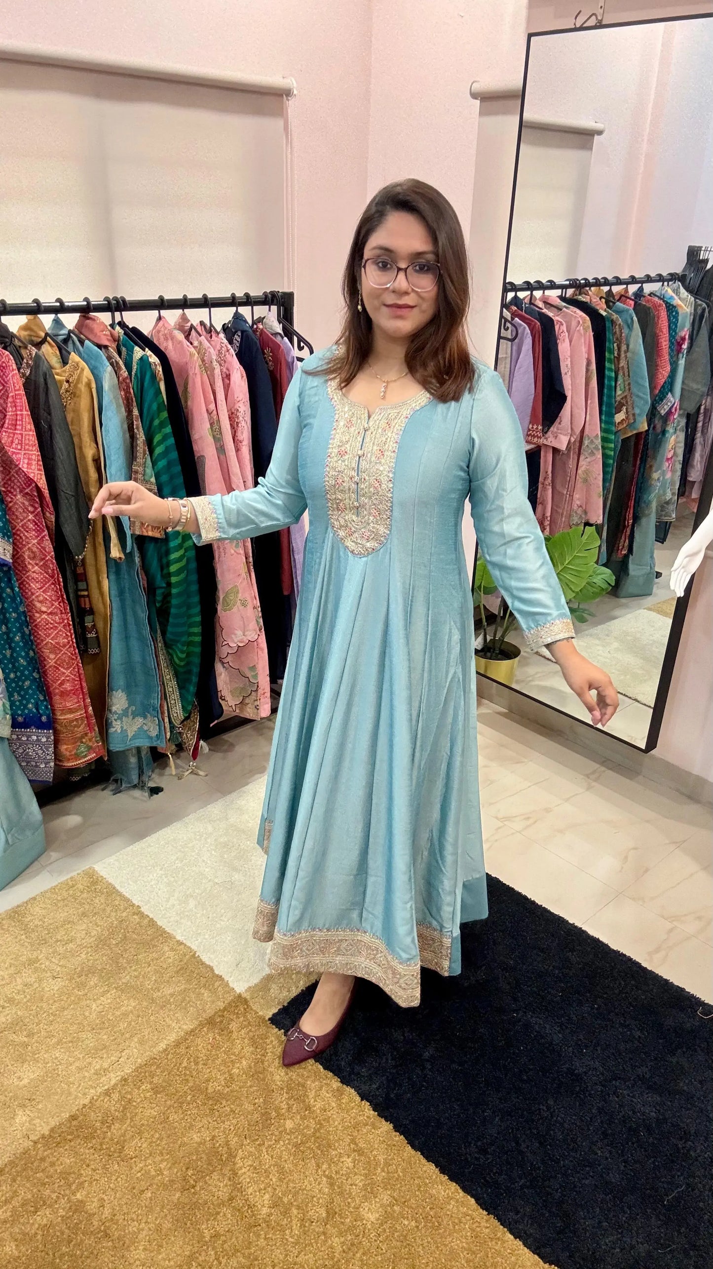Women Raw Silk Readymade Suit Set Reyshaa