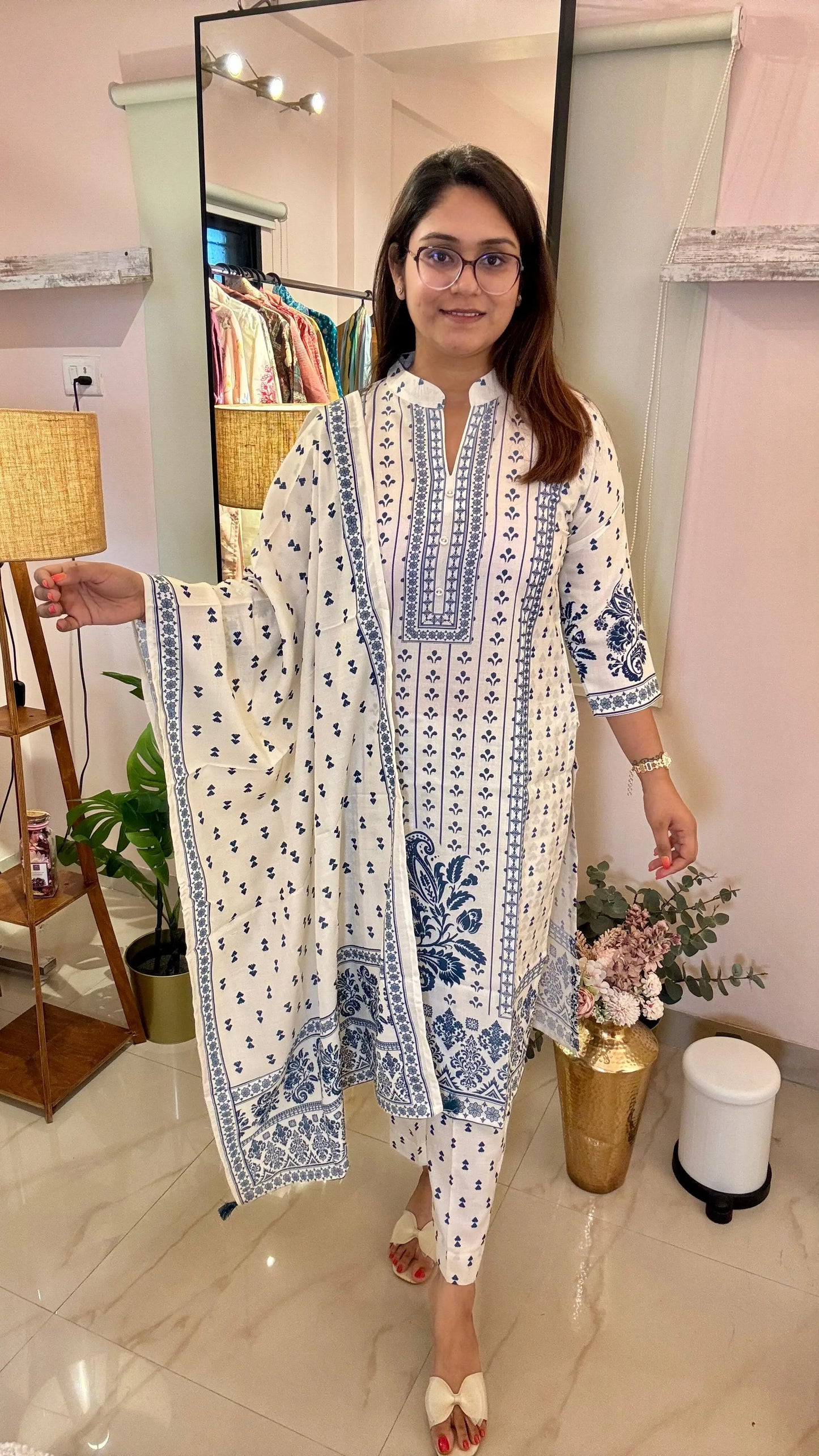 Women Anita Dongre-Inspired Printed Poly Crepe Readymade Suit Set Reyshaa