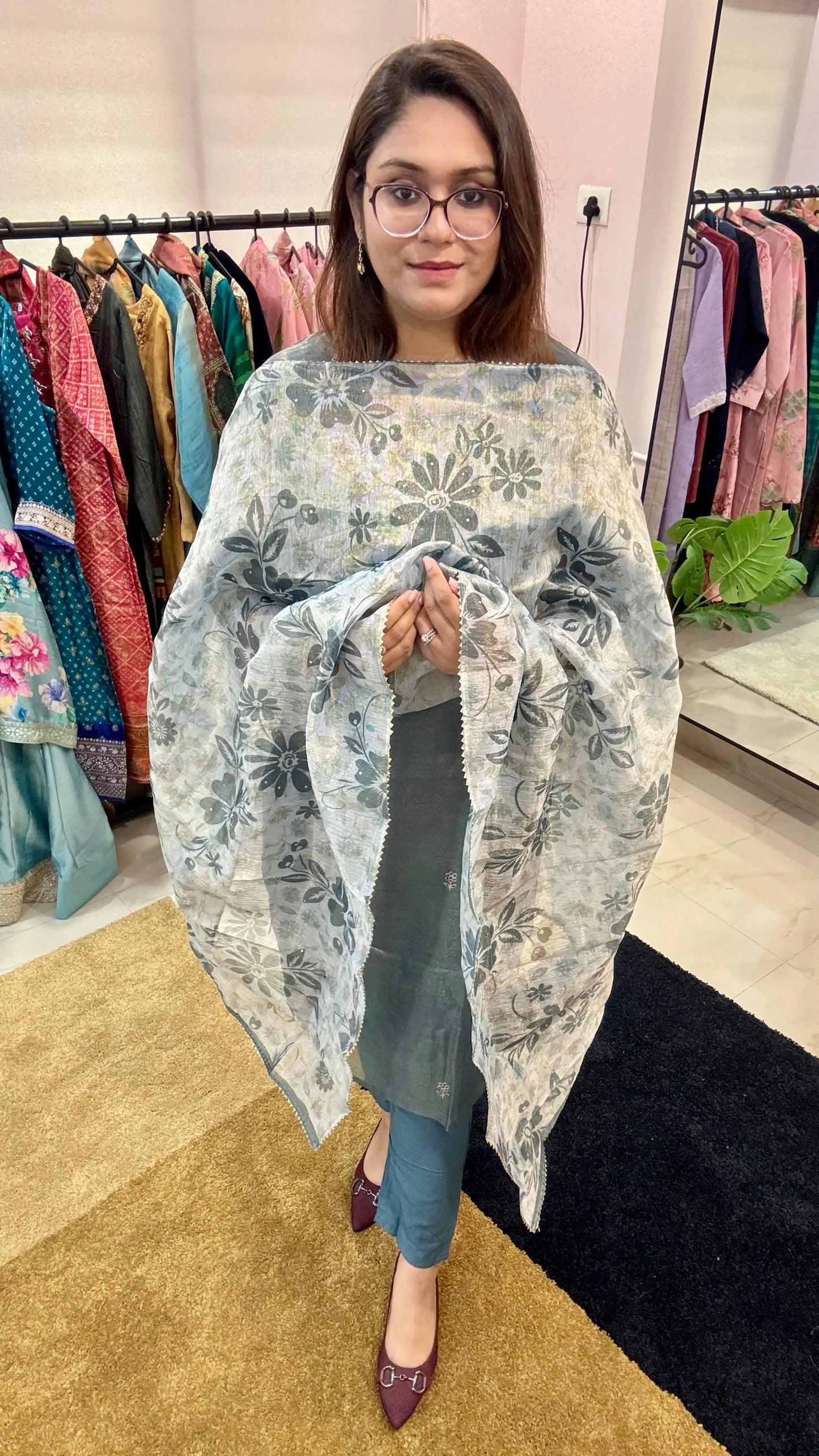 Women Kota Silk Readymade Suit Set Reyshaa
