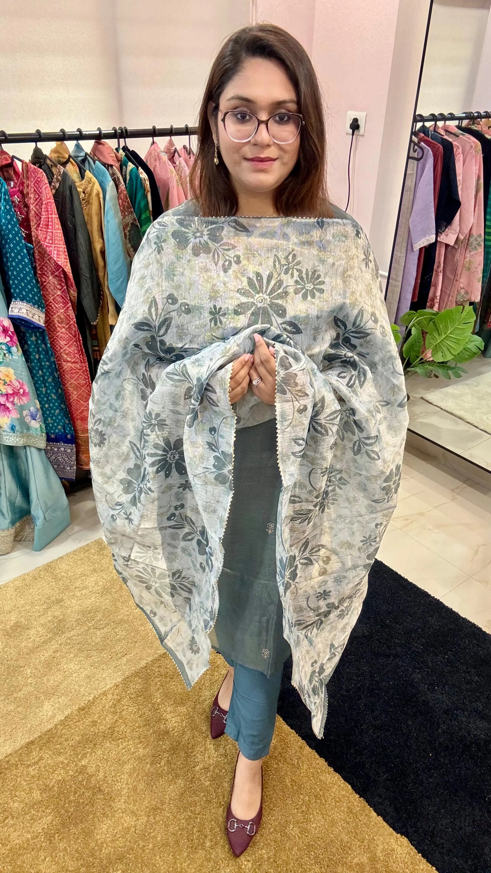 Women Kota Silk Readymade Suit Set Reyshaa