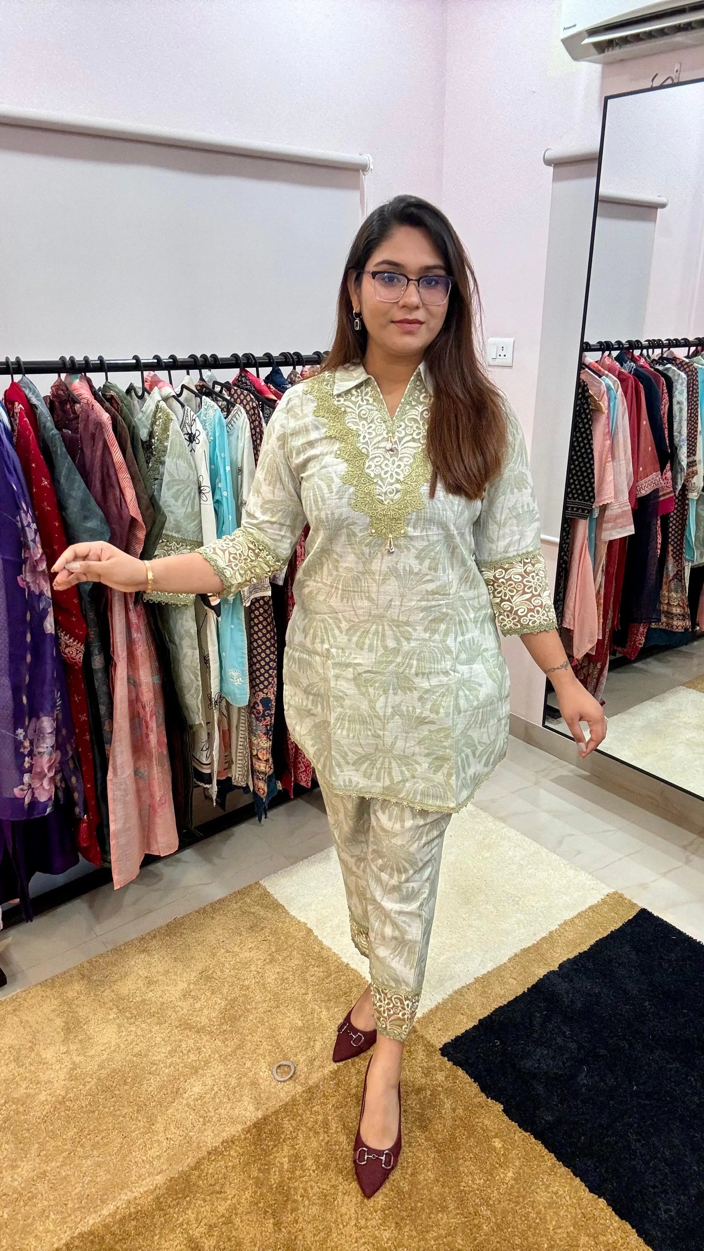 Women Pure Linen Printed Readymade Suit Set