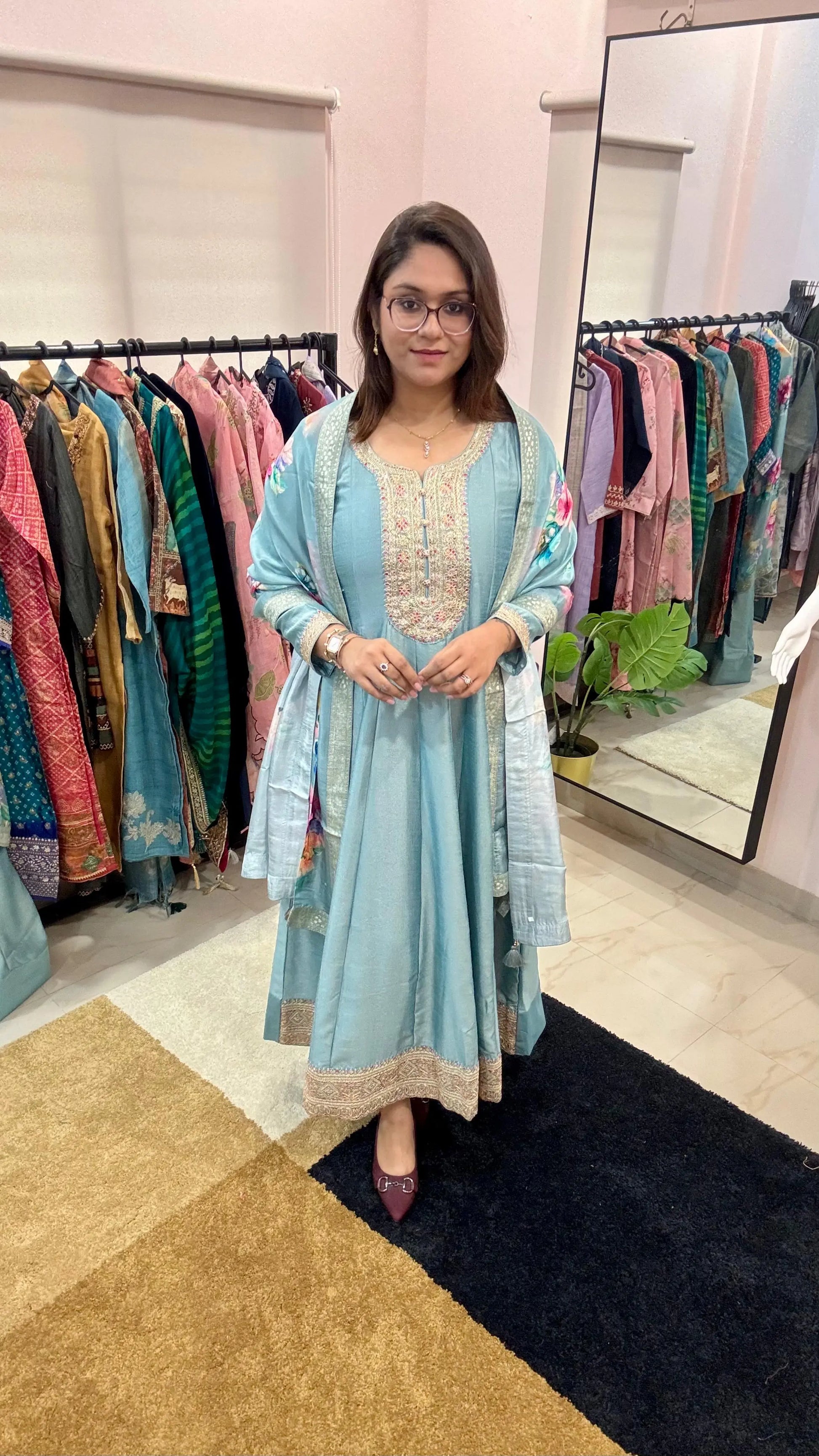 Women Raw Silk Readymade Suit Set Reyshaa