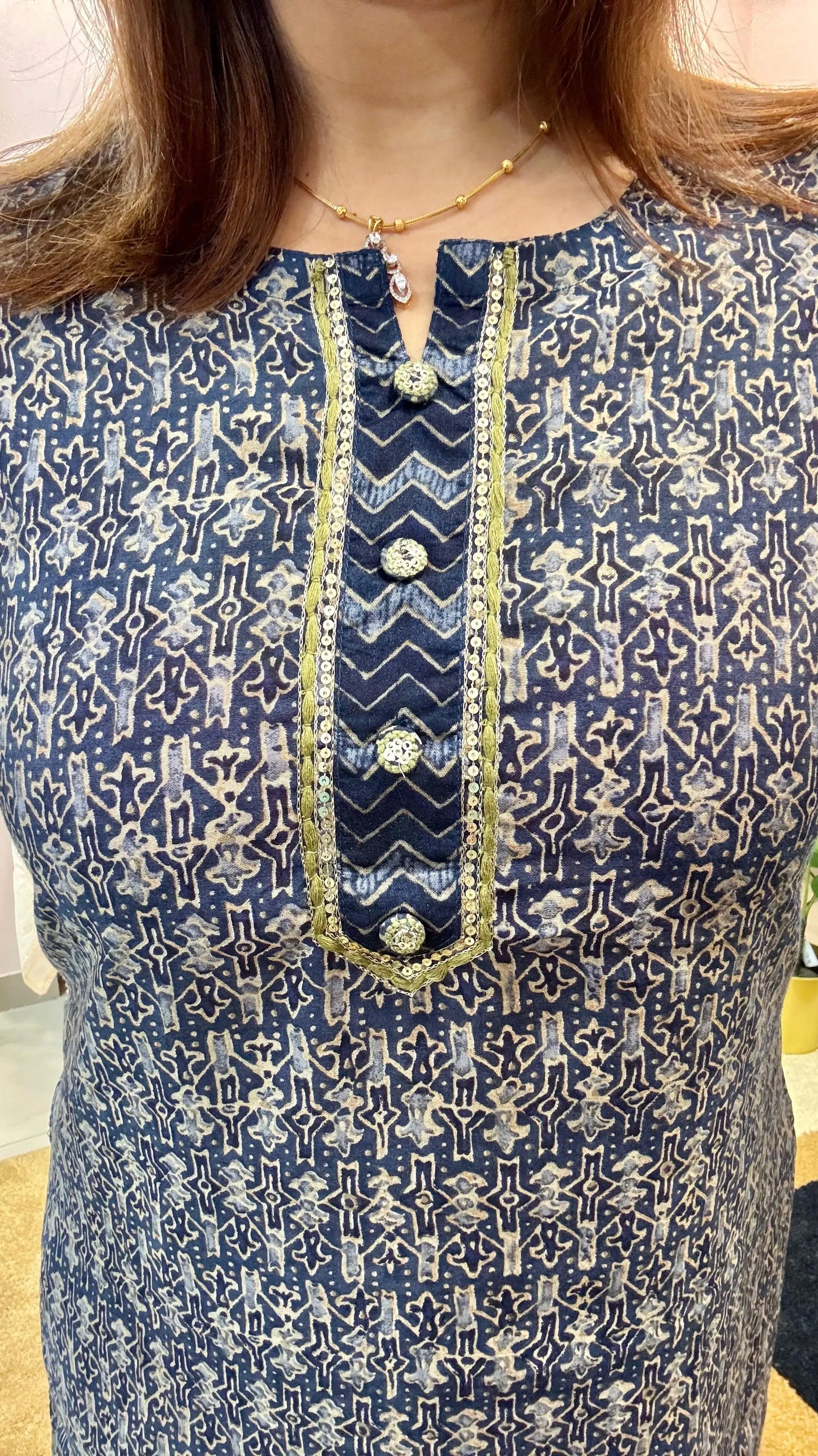 Women Pure Muslin Tribal Print Readymade Suit Set Reyshaa