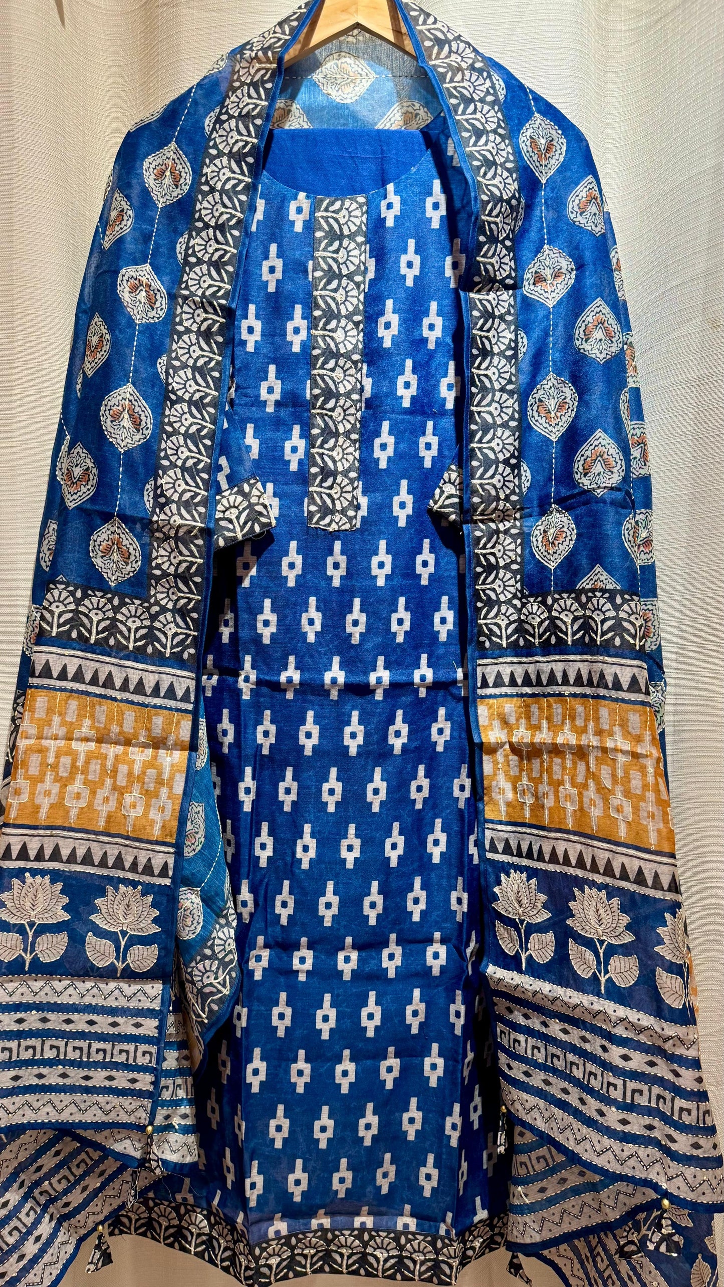 Women Dabu Handblock Printed Chanderi Readymade Suit Set