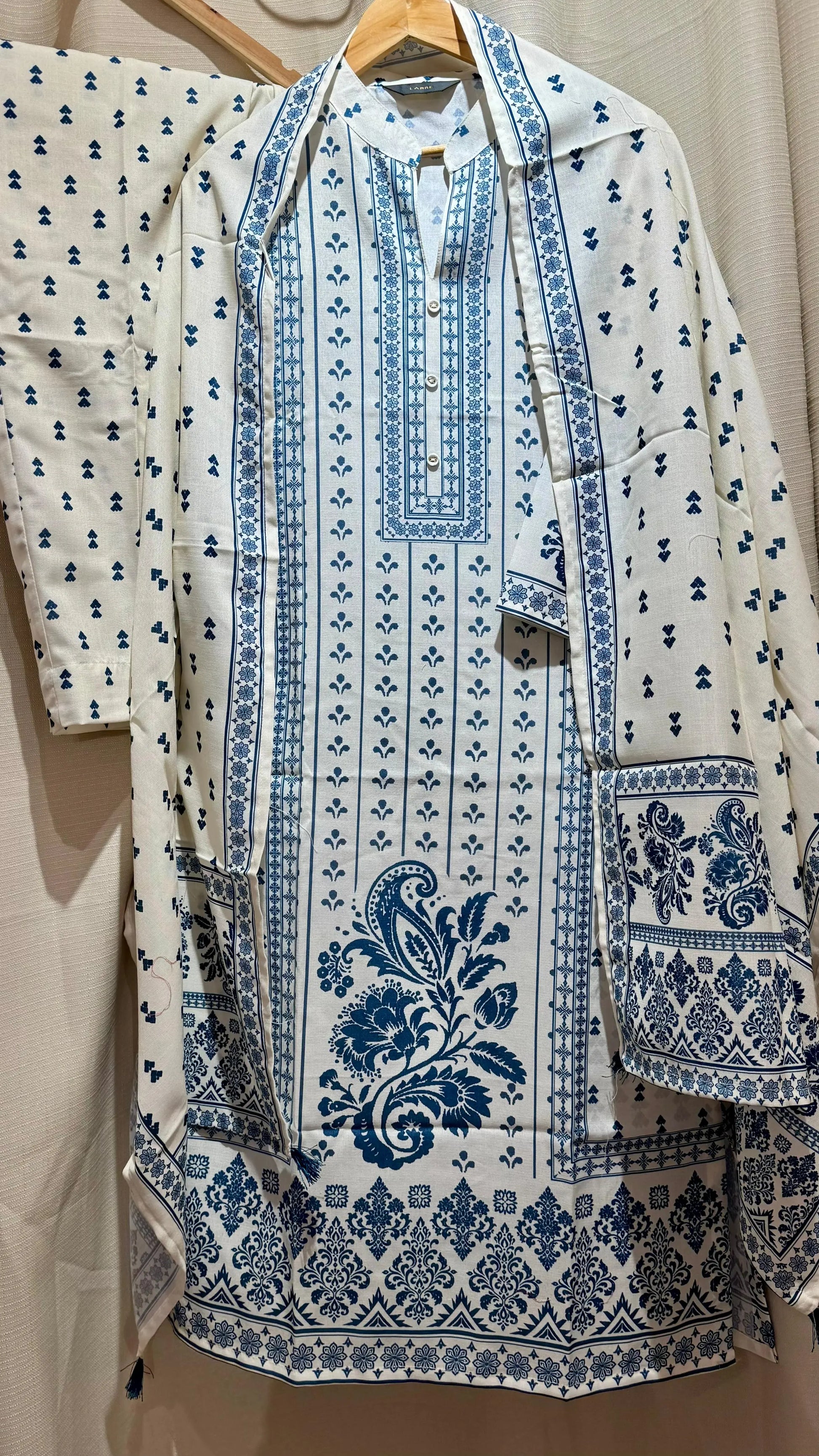 Women Anita Dongre-Inspired Printed Poly Crepe Readymade Suit Set Reyshaa