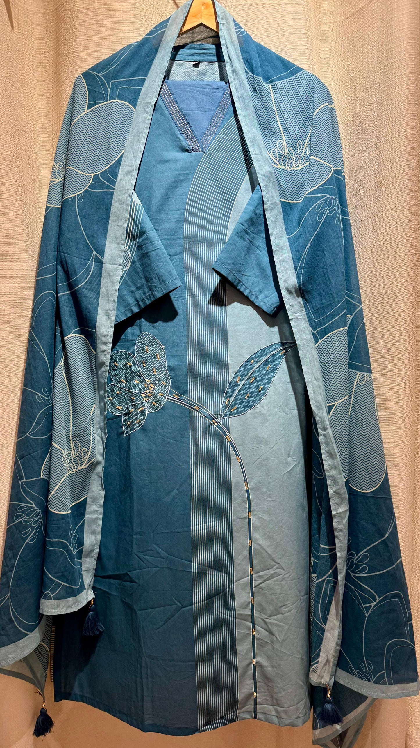 Women Muslin With Digital Print & French Knots Embroidery Readymade Suit Set