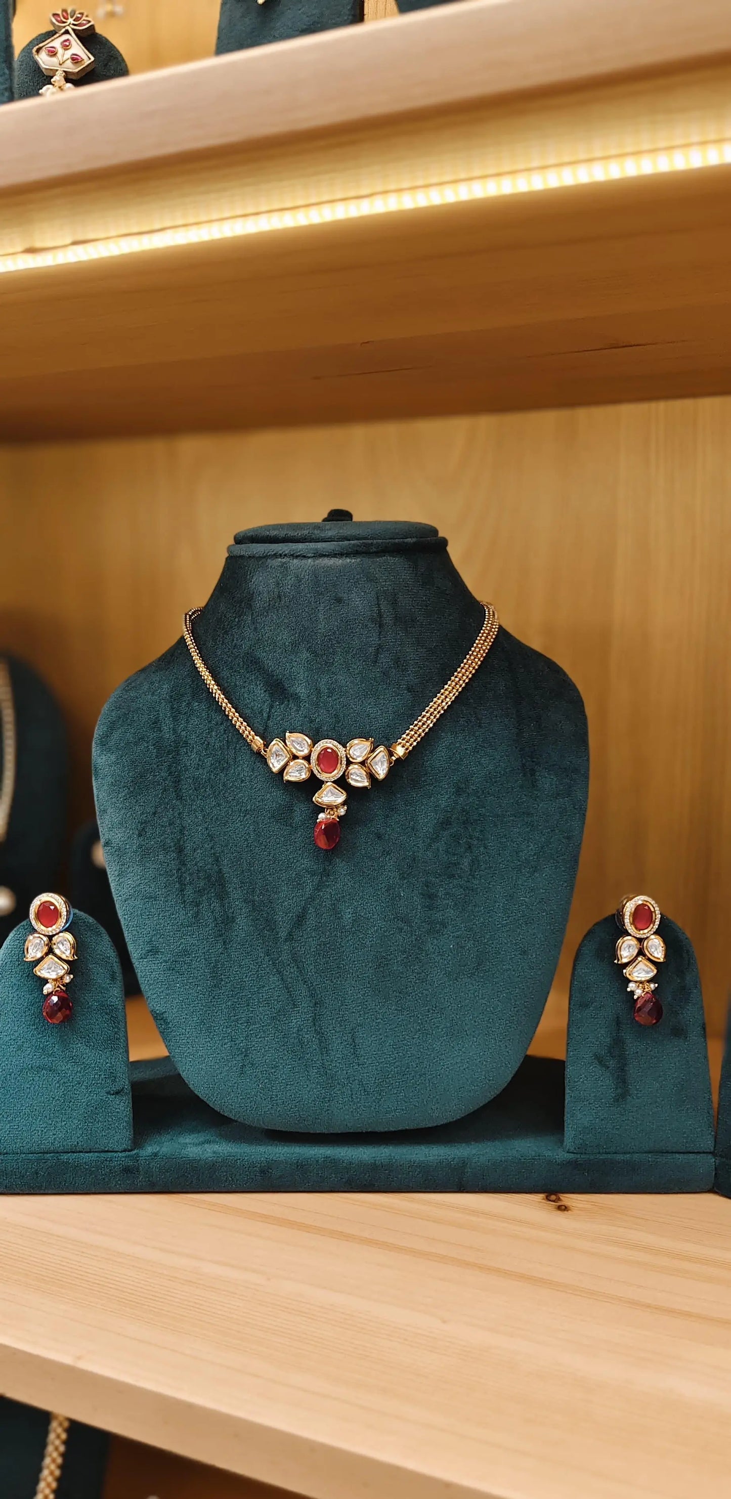 Polki Choker Set in Two Colors With Drop Earrings Reyshaa