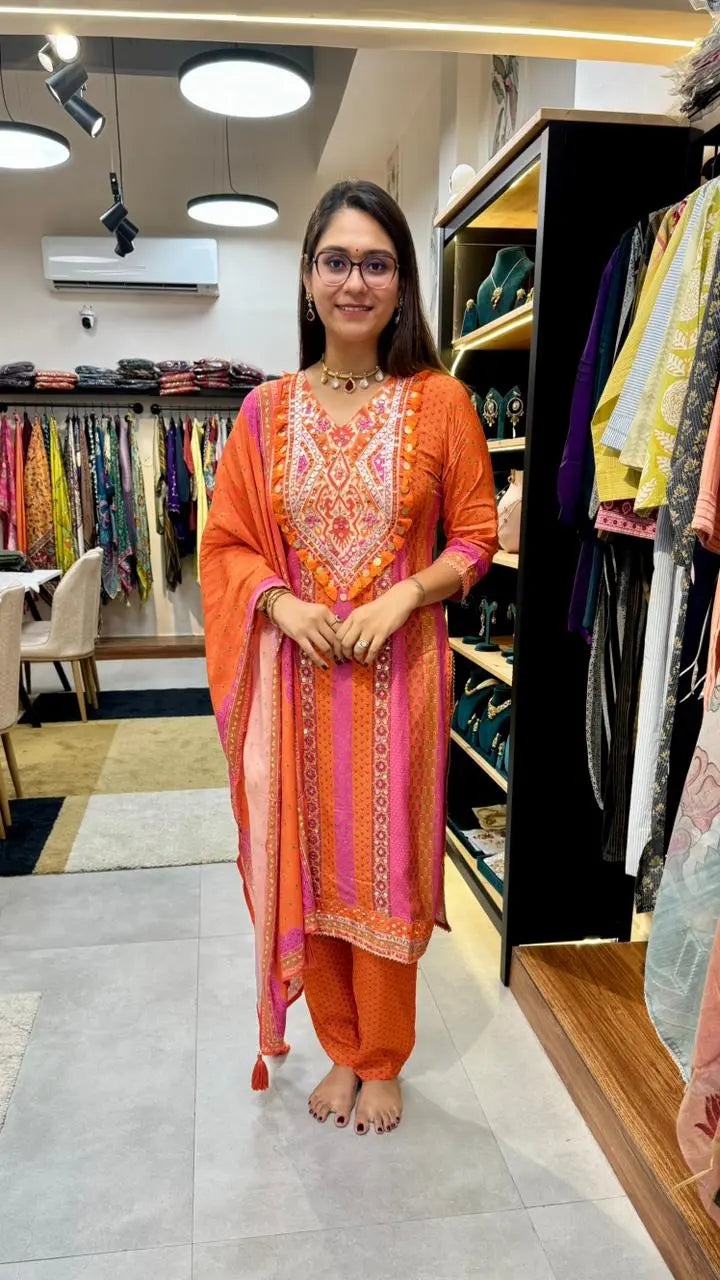 Elegant Natural Crepe Suit Set with Intricate Mirror Work Reyshaa