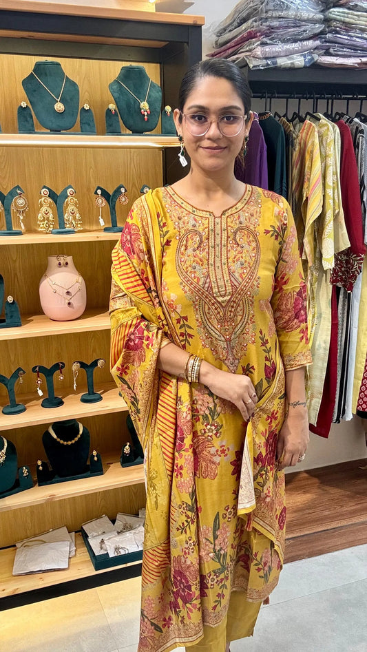 Mal cotton botanical print cutdana embroidery readymade set Reyshaa