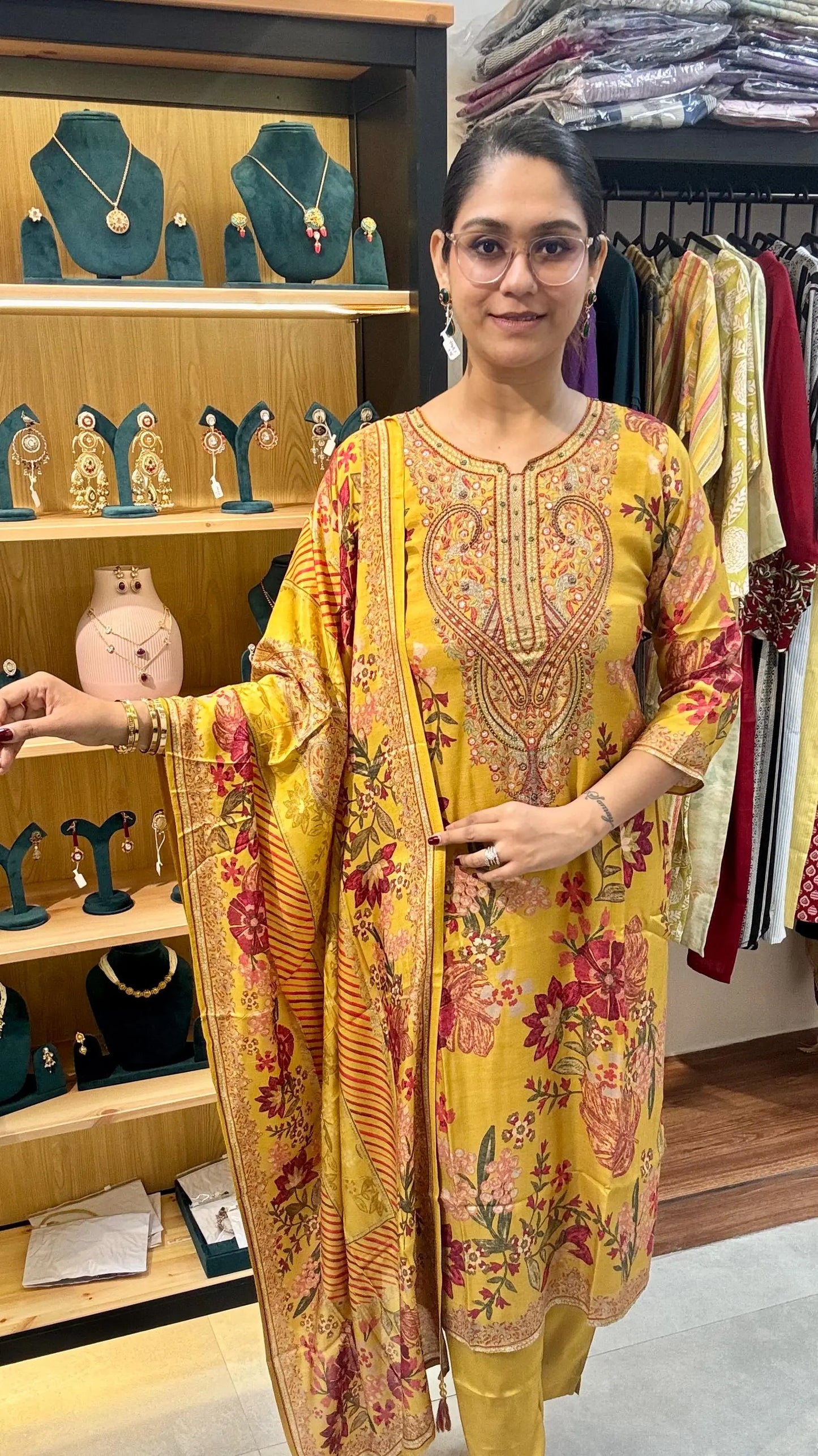 Mal cotton botanical print cutdana embroidery readymade set Reyshaa