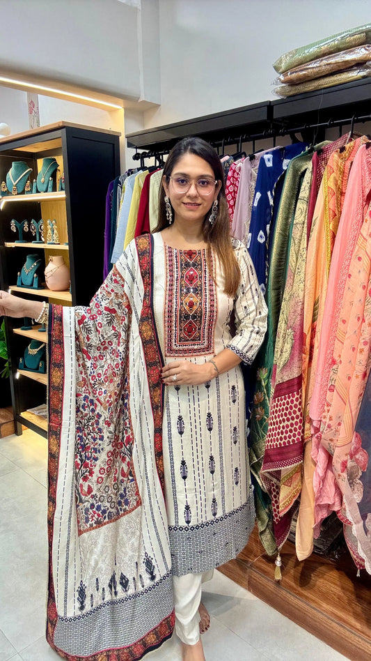Mal Cotton Ethnic Print Readymade Set Reyshaa