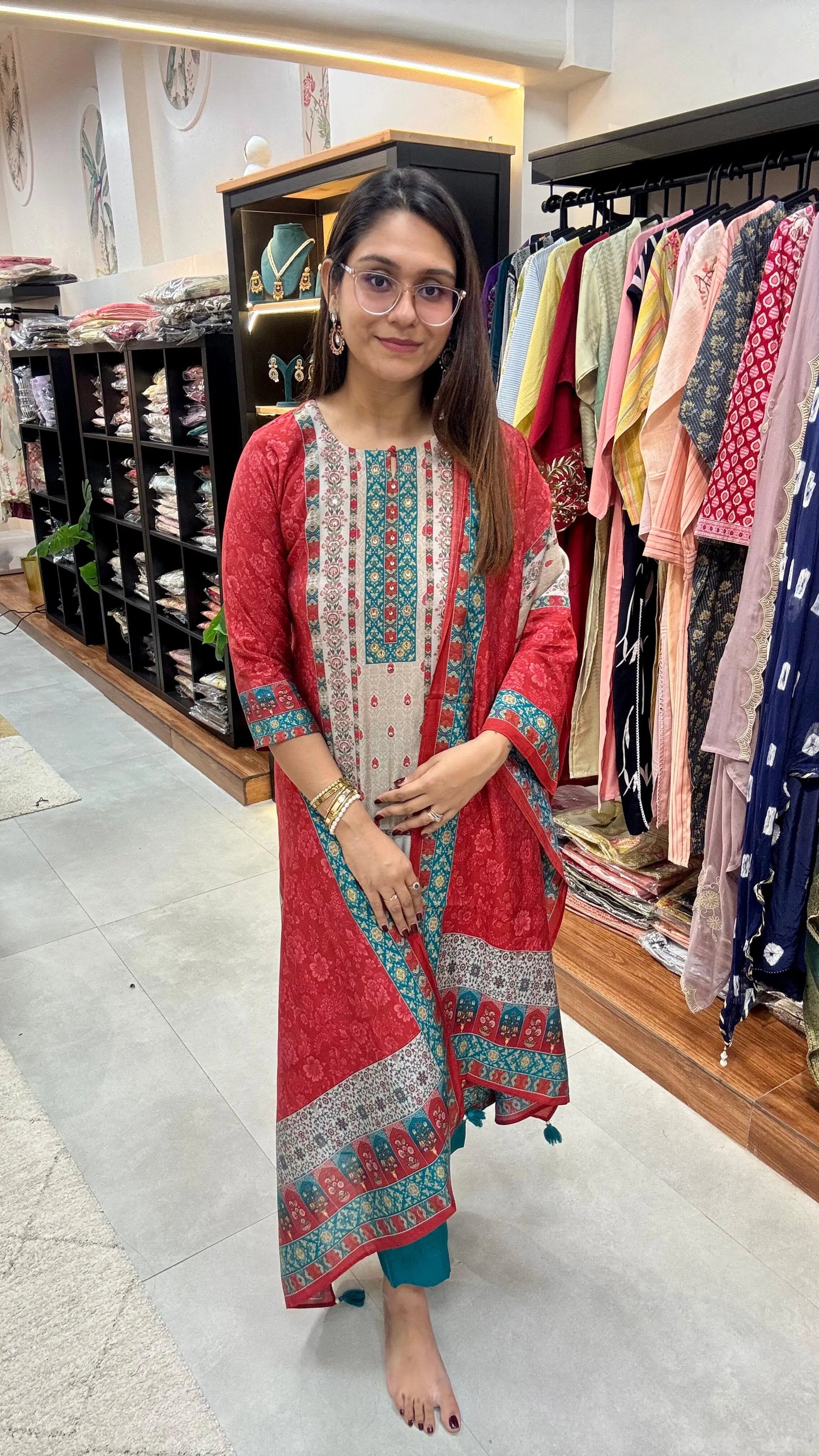 Butter Muslin Placement Print Readymade Set Reyshaa