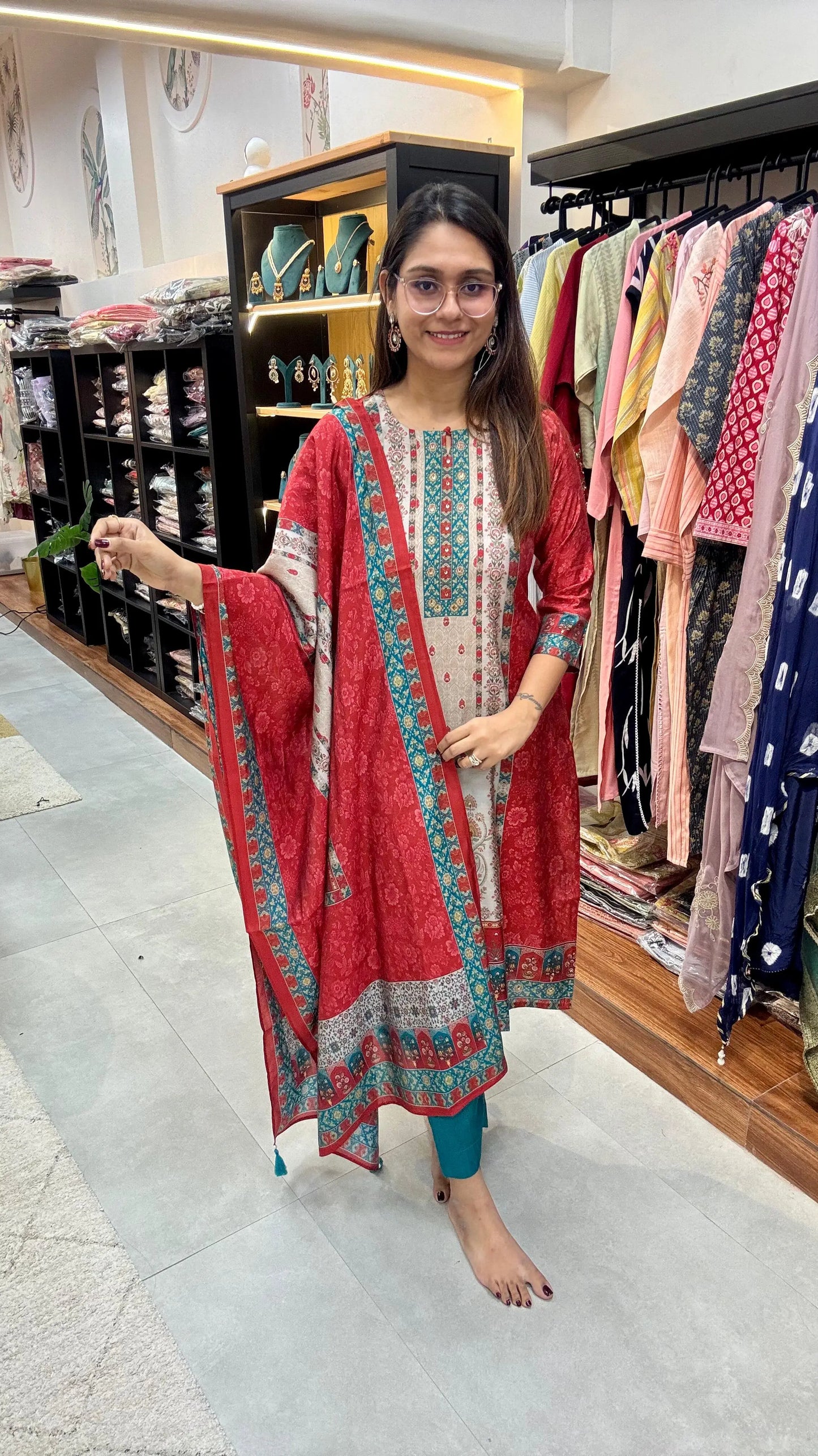 Butter Muslin Placement Print Readymade Set Reyshaa