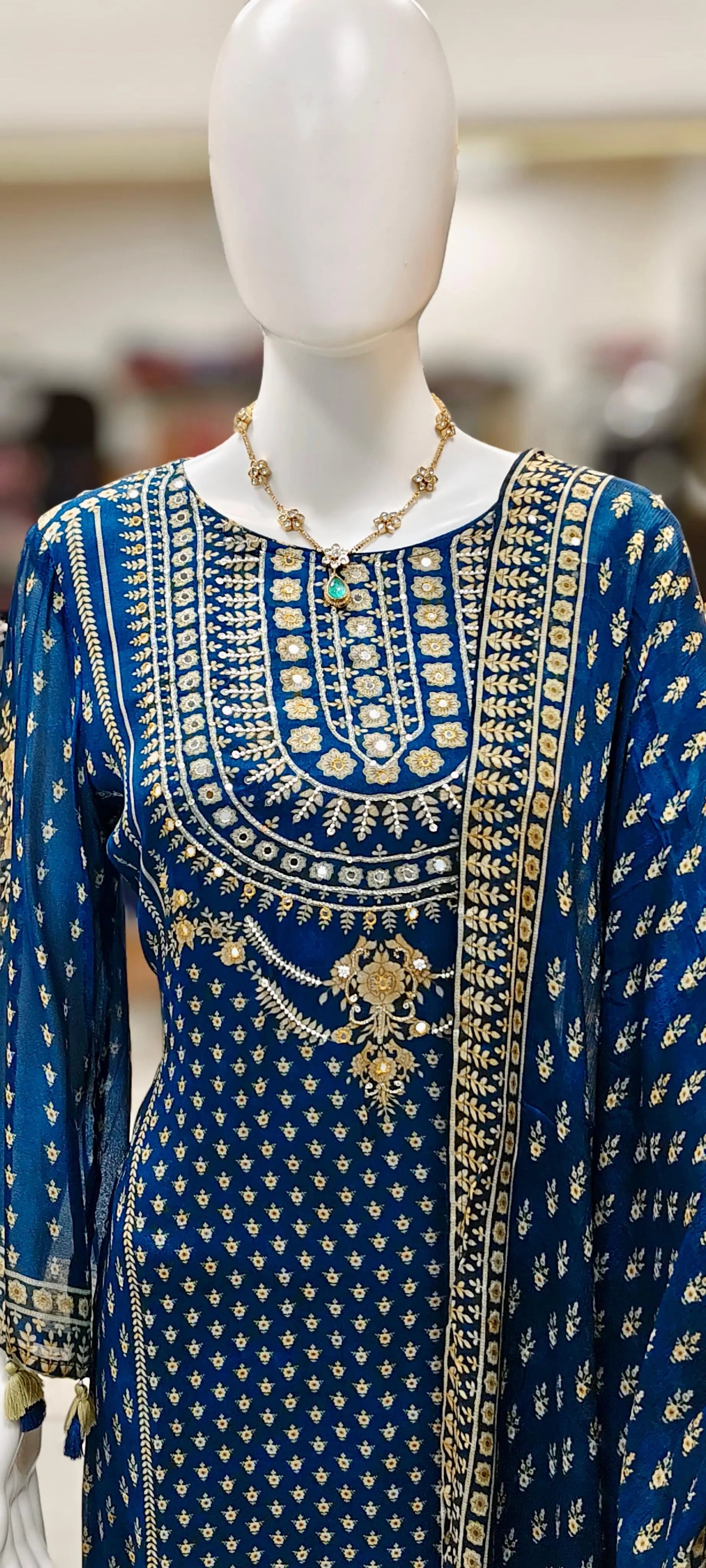 Pure Chinon Booti Print Suit with Cut Dana Embroidery – Readymade Set Reyshaa