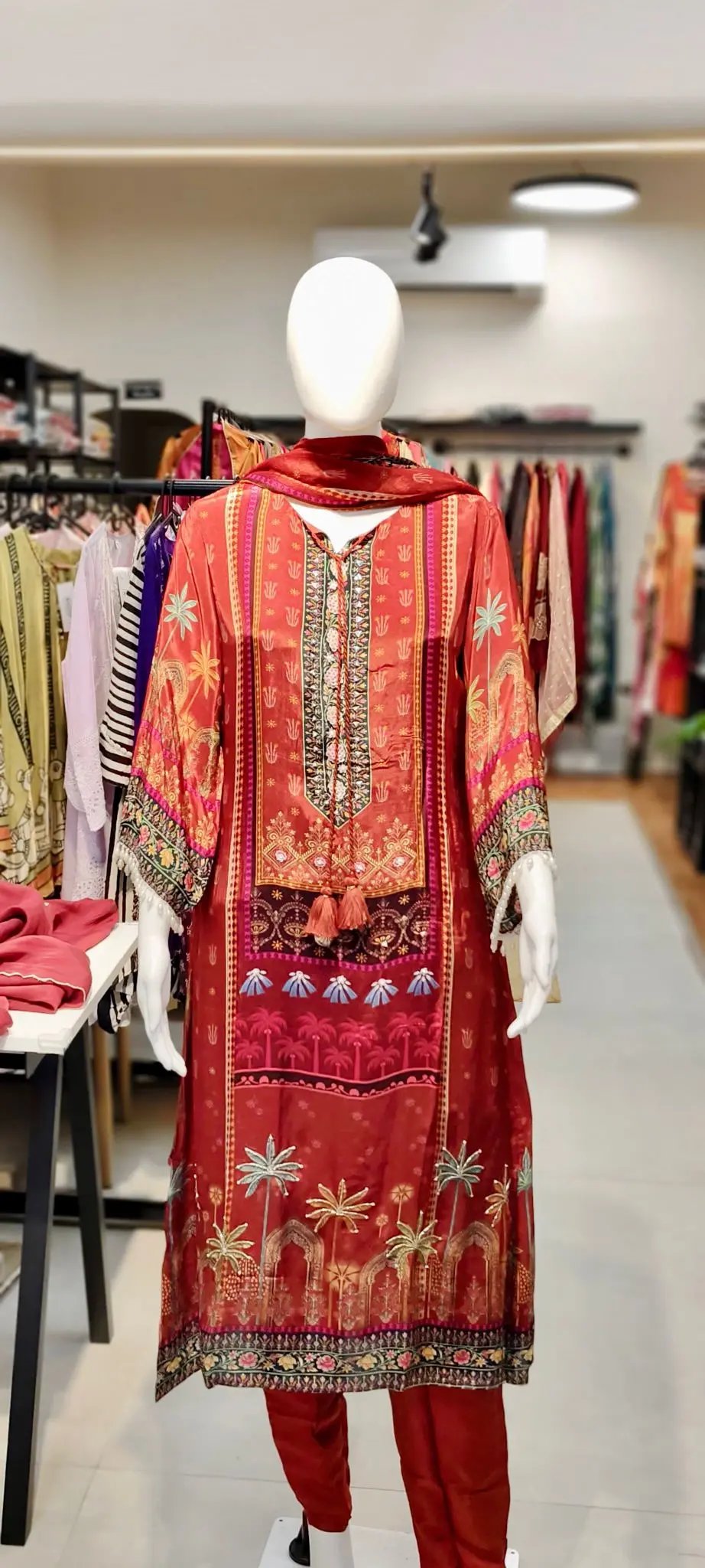 Pure Crepe Ethnic Print Suit Set with All-Over Cut-Dana Embroidery & Tassel Sleeves Reyshaa