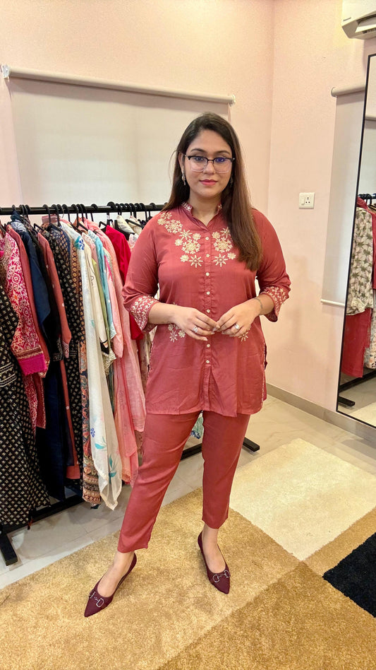 Women Dola Silk Readymade Suit Set