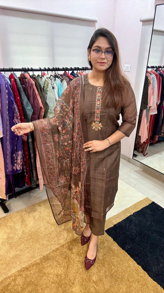 Women Maheshwari Crepe Lining Readymade Suit Set