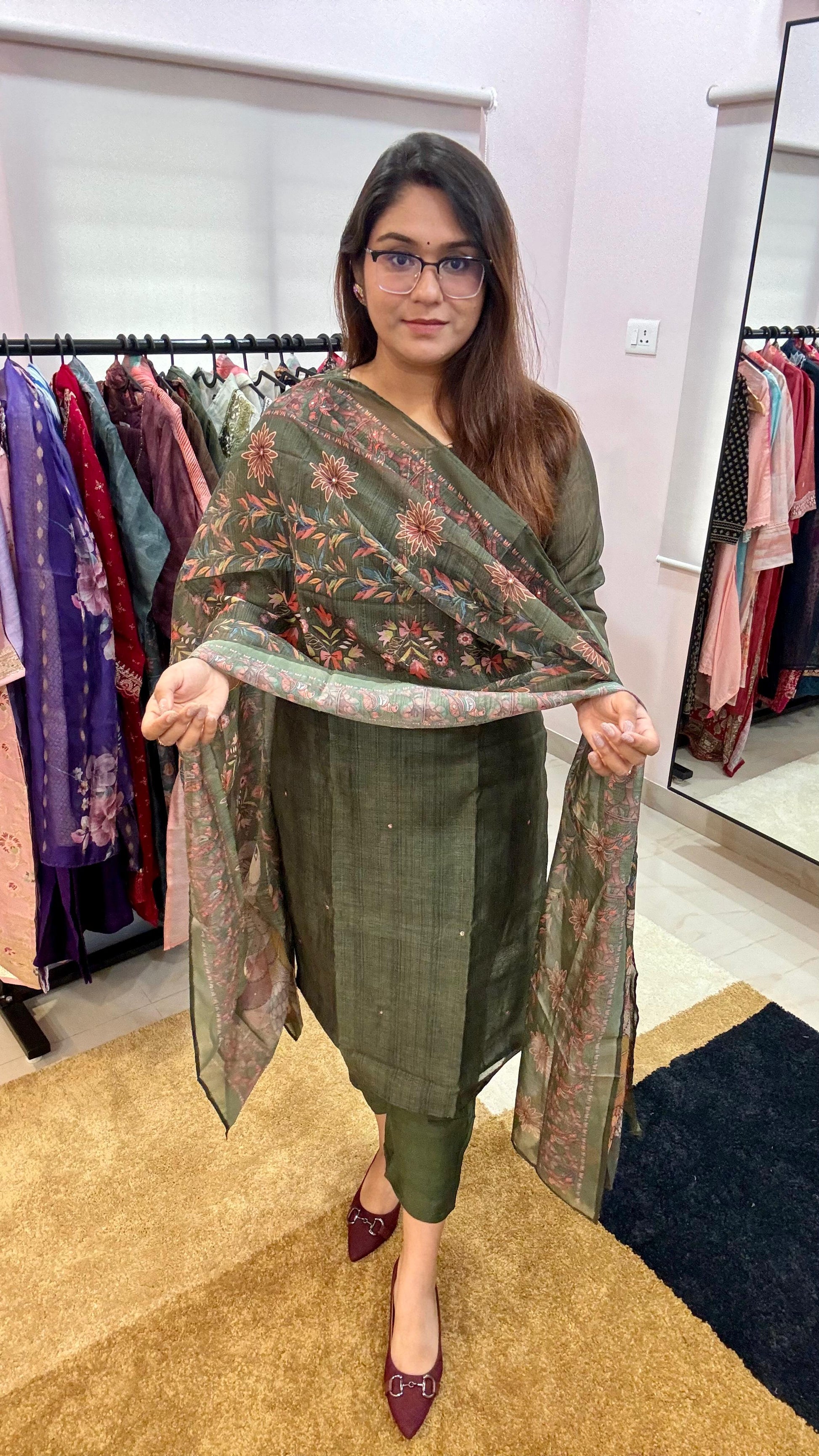 Women Maheshwari Crepe Lining Readymade Suit Set