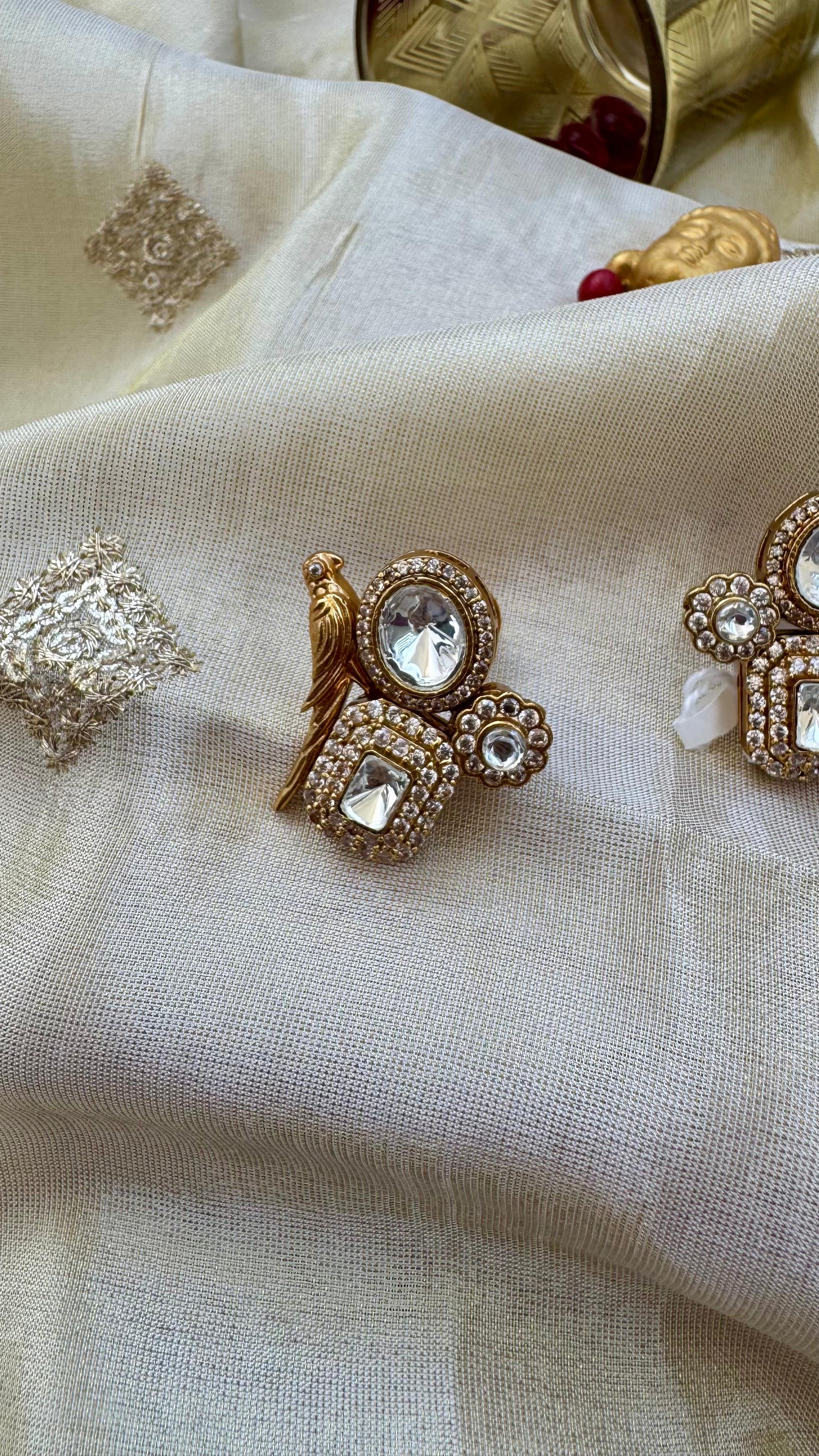 Traditional Kundan Stud Earrings with Intricate Parrot Design Reyshaa