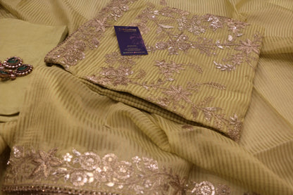 Title: Organza Fabric with Intricate Embroidery Reyshaa