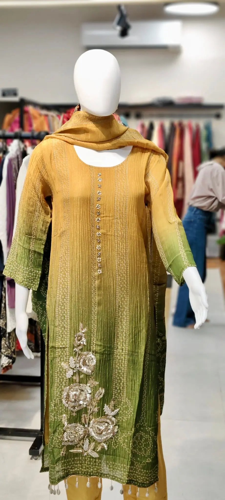 Ombre Bandhani Suit Set with Aari & Moti Embellished Kurta and Fringed Lace Dupatta Reyshaa