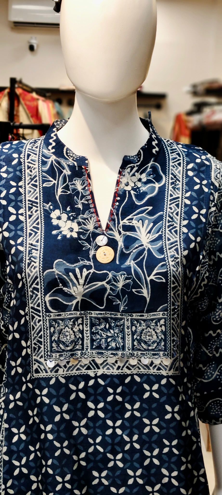 Khaadi Silk Geometric Kimono Co-ord Set with All-Over Embellished Top & Flared Pants Reyshaa