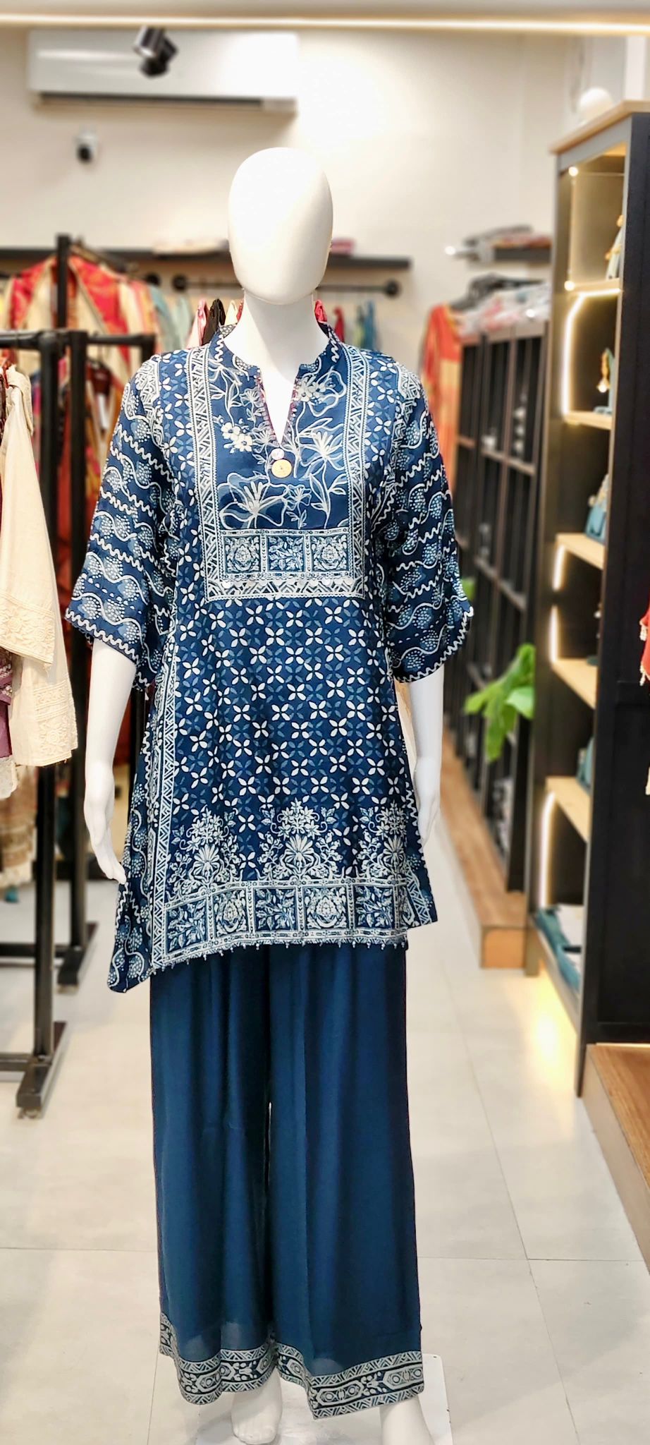 Khaadi Silk Geometric Kimono Co-ord Set with All-Over Embellished Top & Flared Pants Reyshaa