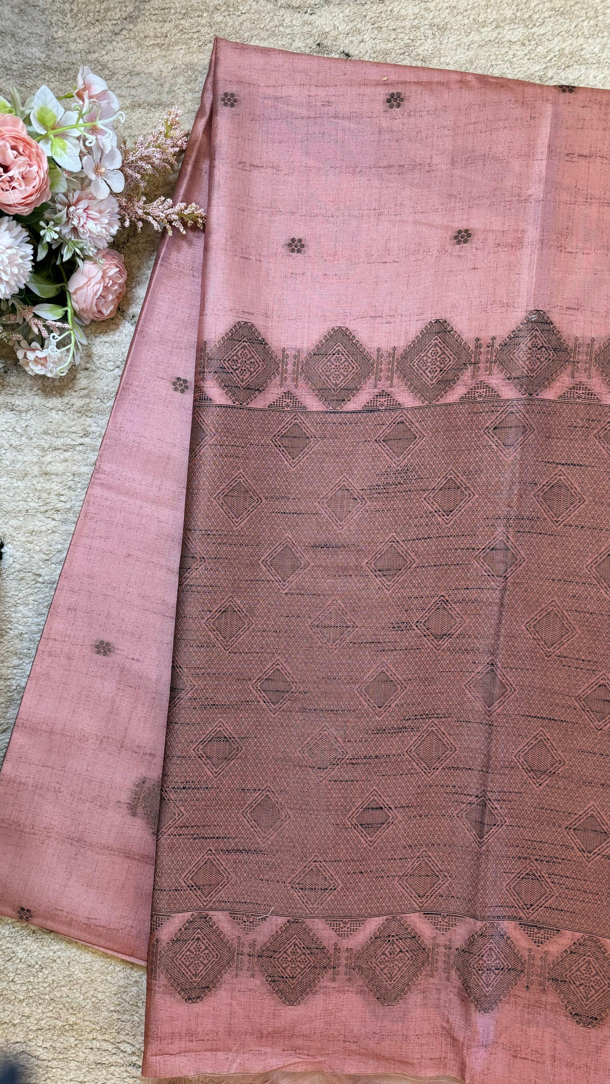 Women Light Coral Cotton Silk Madubani Saree