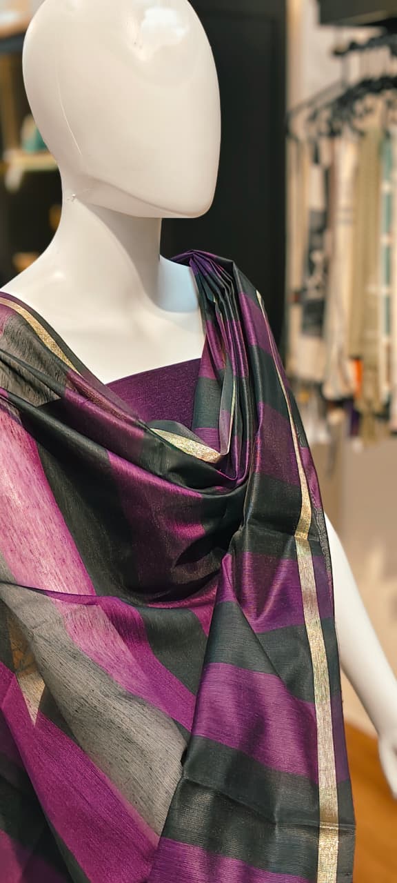 Handwoven Maheshwari Silk Dress Material with Zari Border & Checked Dupatta Reyshaa