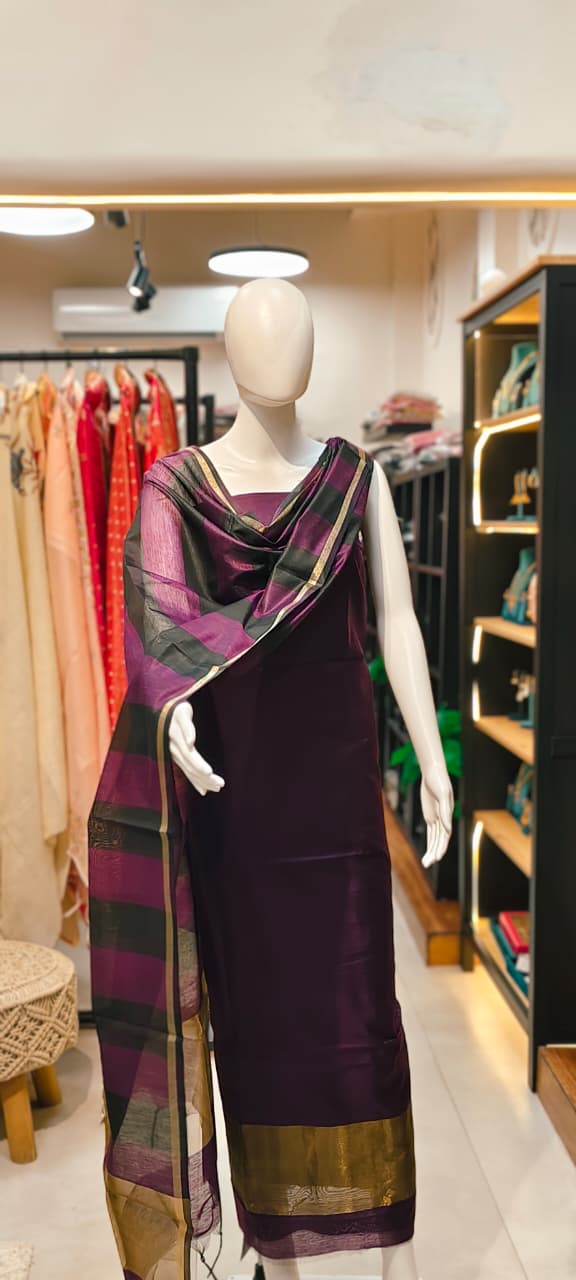 Handwoven Maheshwari Silk Dress Material with Zari Border & Checked Dupatta Reyshaa