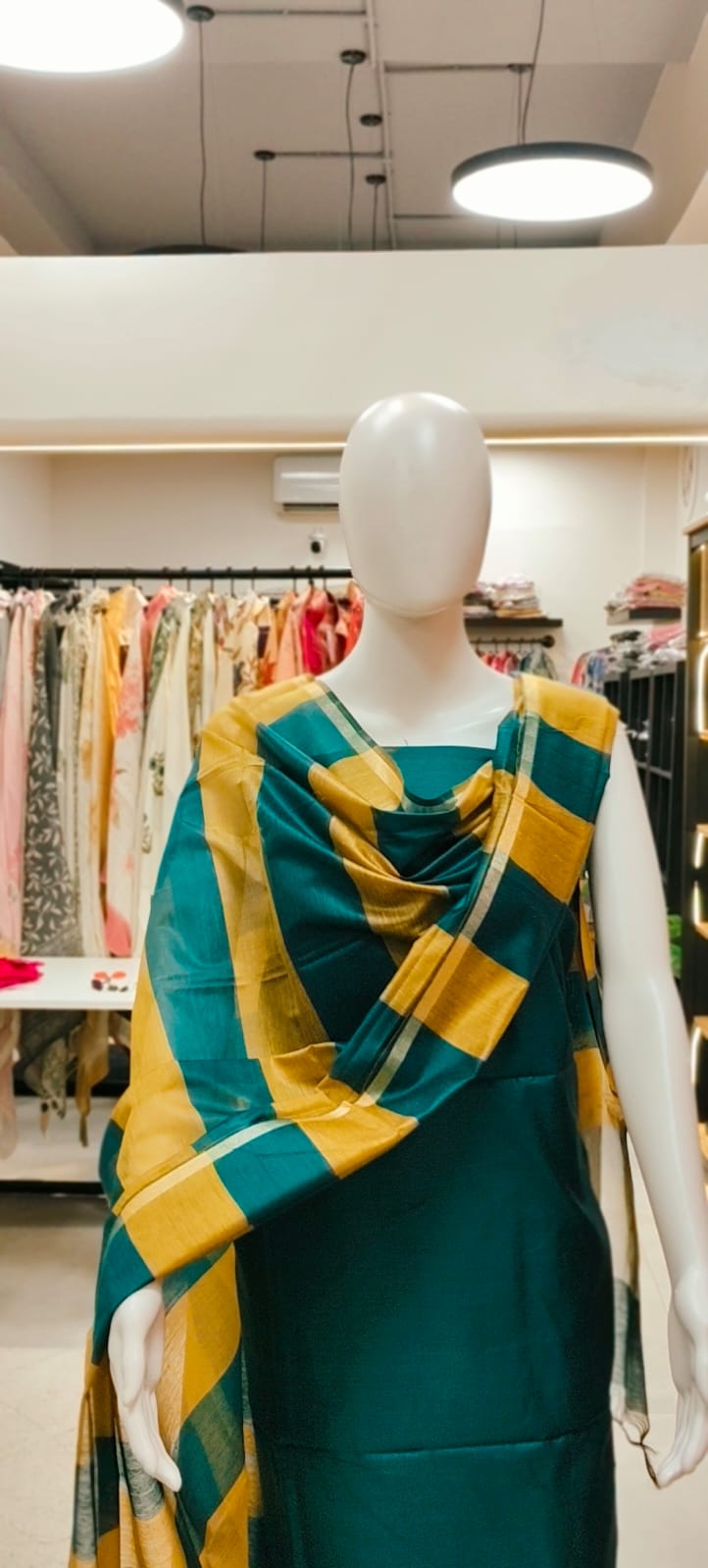 Handwoven Maheshwari Silk Dress Material with Zari Border & Checked Dupatta Reyshaa