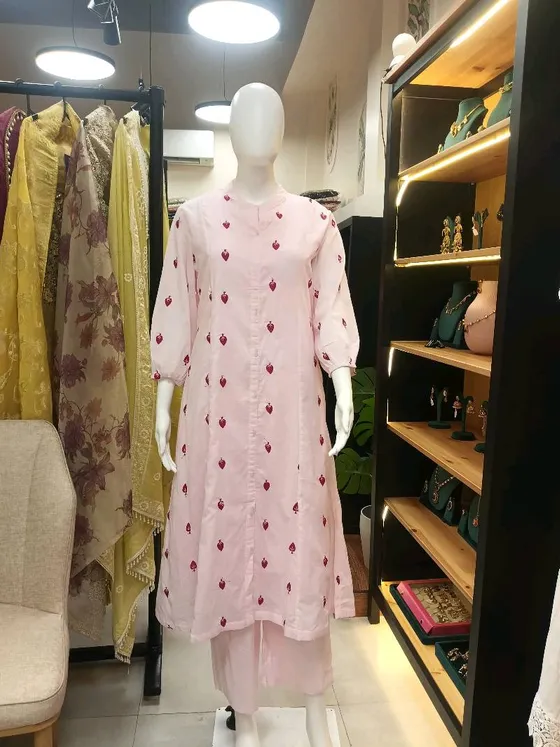 Pink Cotton Embroidered Kurta Set (R333)