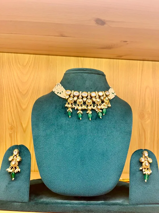 Kundan Green Pearl Choker Necklace Set