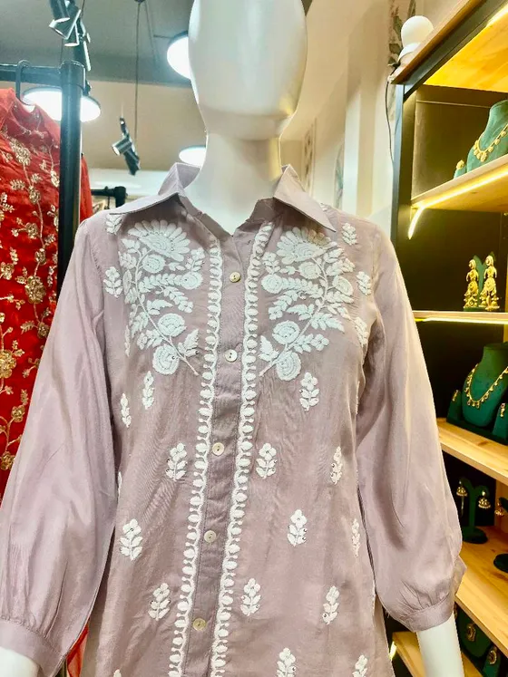 Mauve Silk Embroidered Kurta (R349)