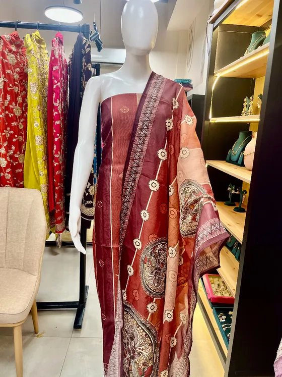 Maroon Printed Unstitched Dress Material (D458)