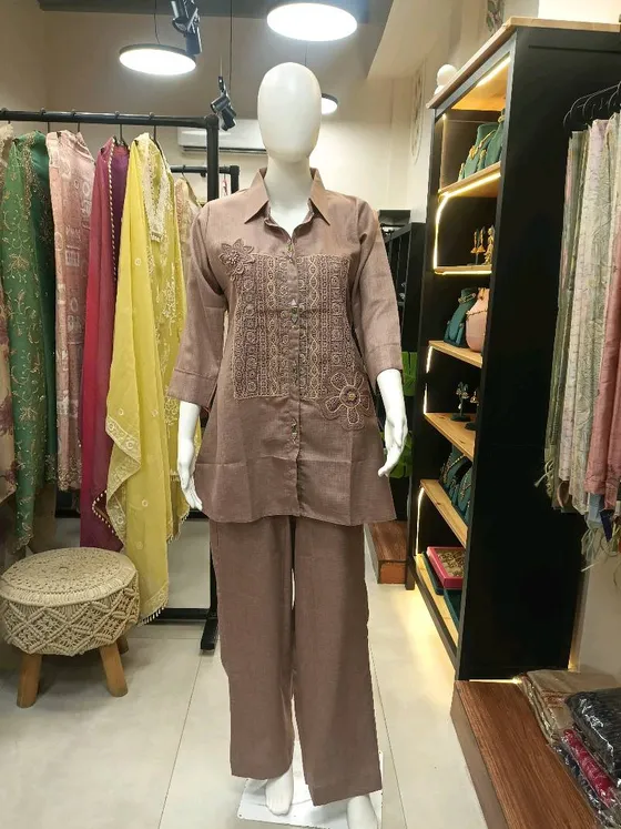 Brown Embroidered Kurta Set (R271)